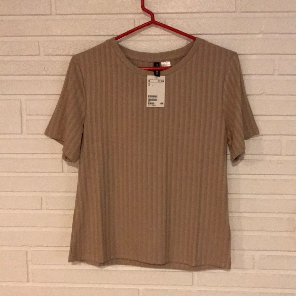 Ribbed H&M Shirt
